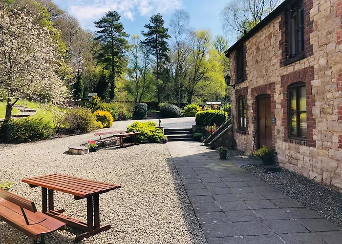 The Old Mill Holiday Cottages, Nr Mold