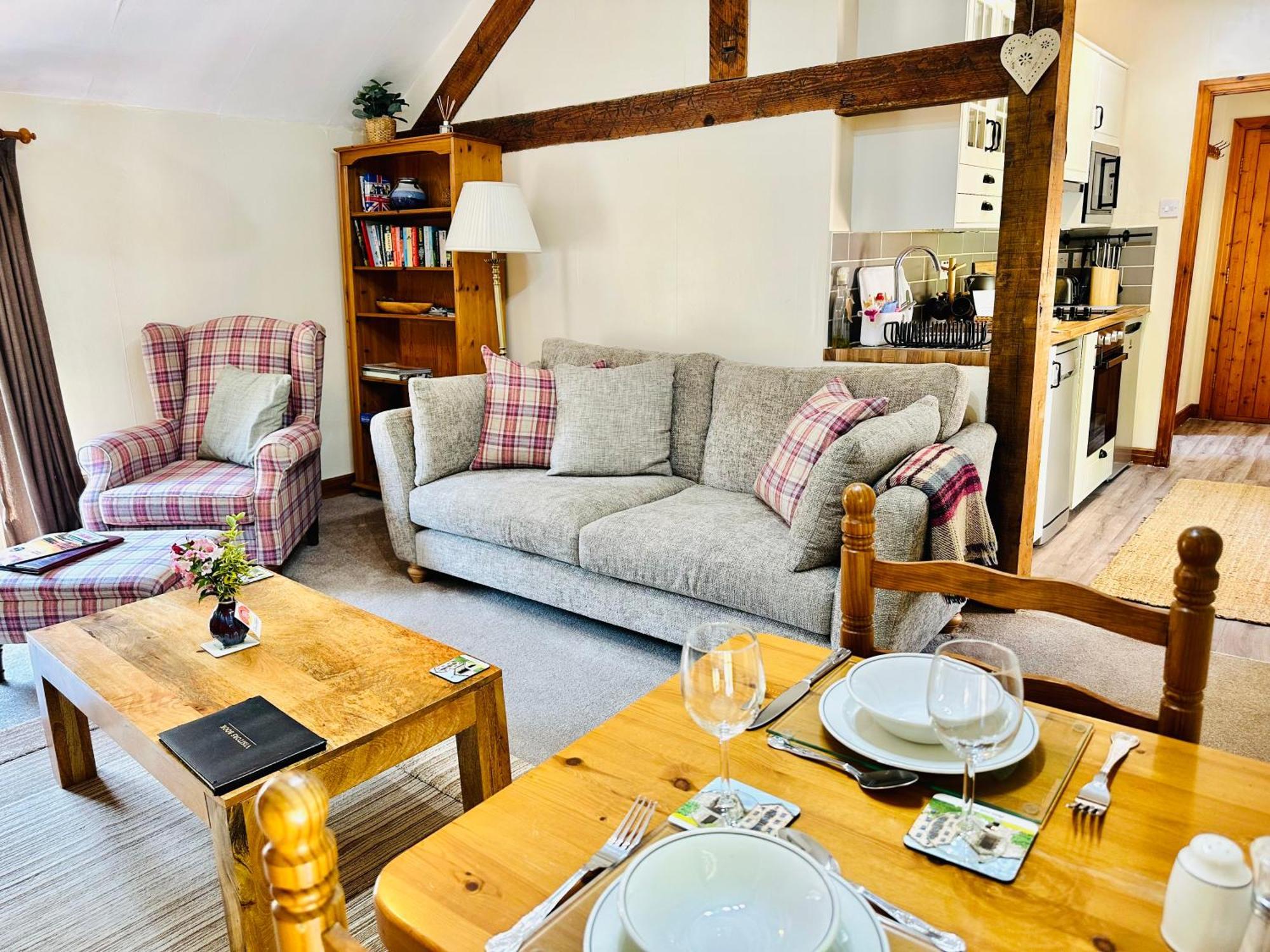 The Old Mill Cottages, Nr *