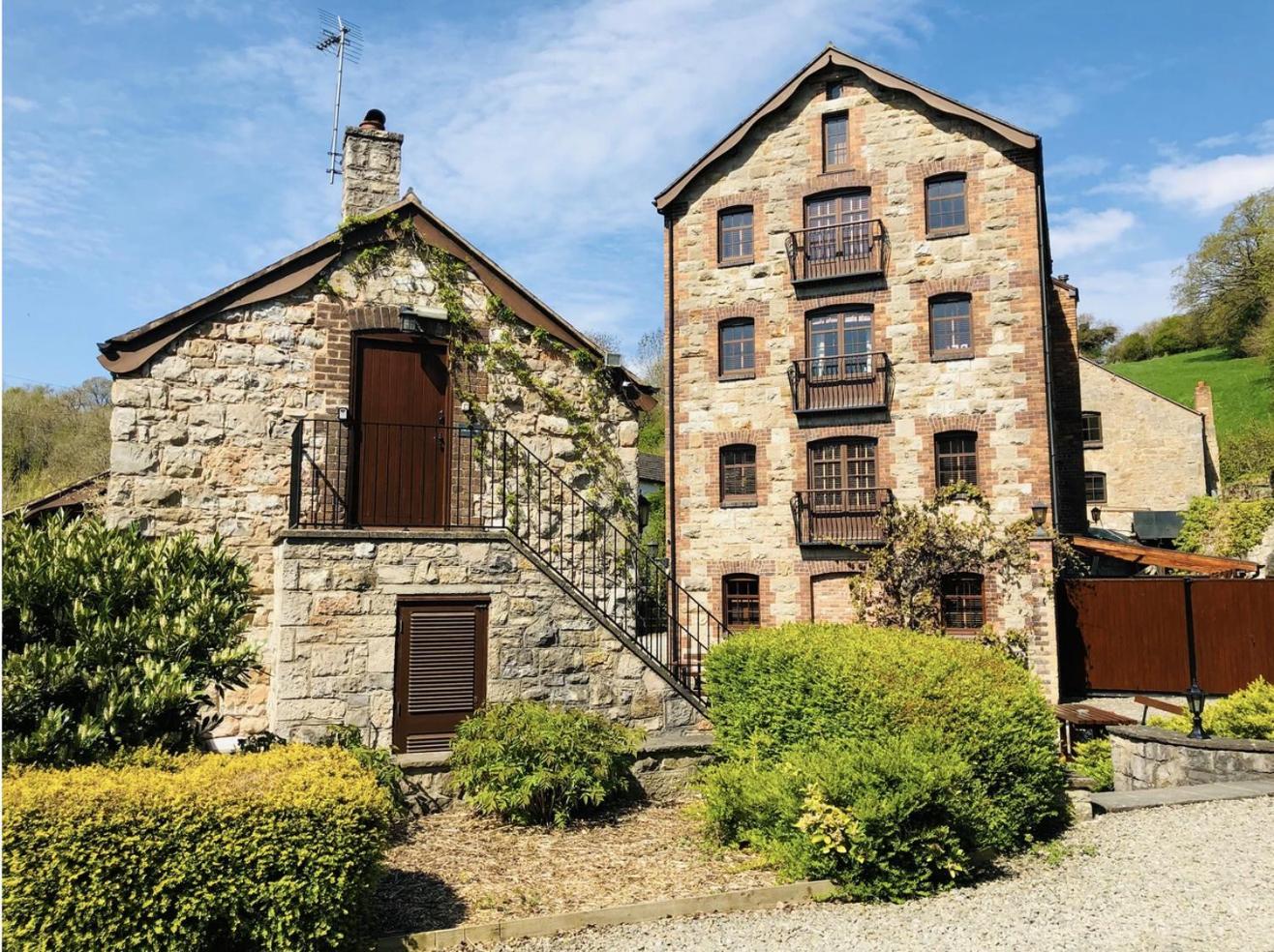 The Old Mill Cottages, Nr Holiday home